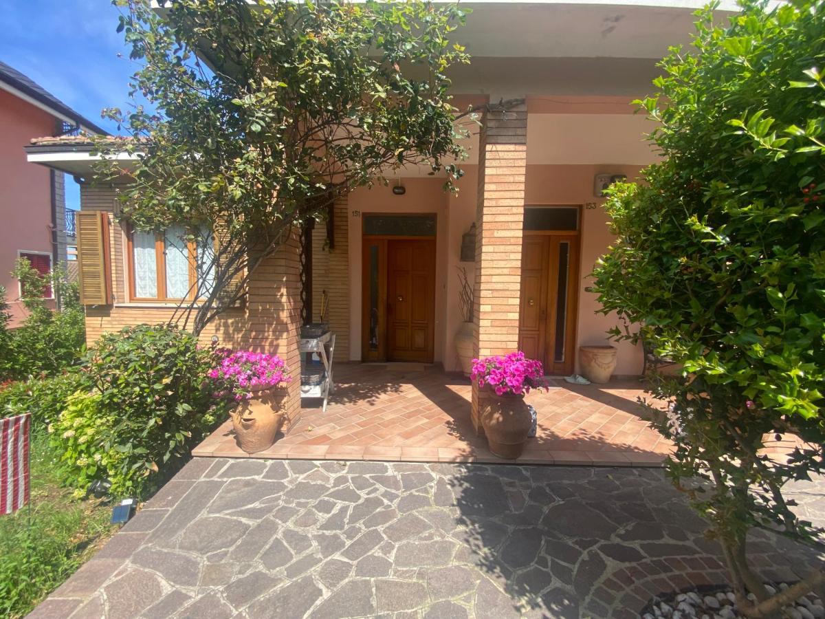 Casa San Bartolo - Pesaro Baia Flaminia Leilighet Eksteriør bilde